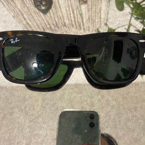 Ran Ban Tortoise shell unisex sunglasses.